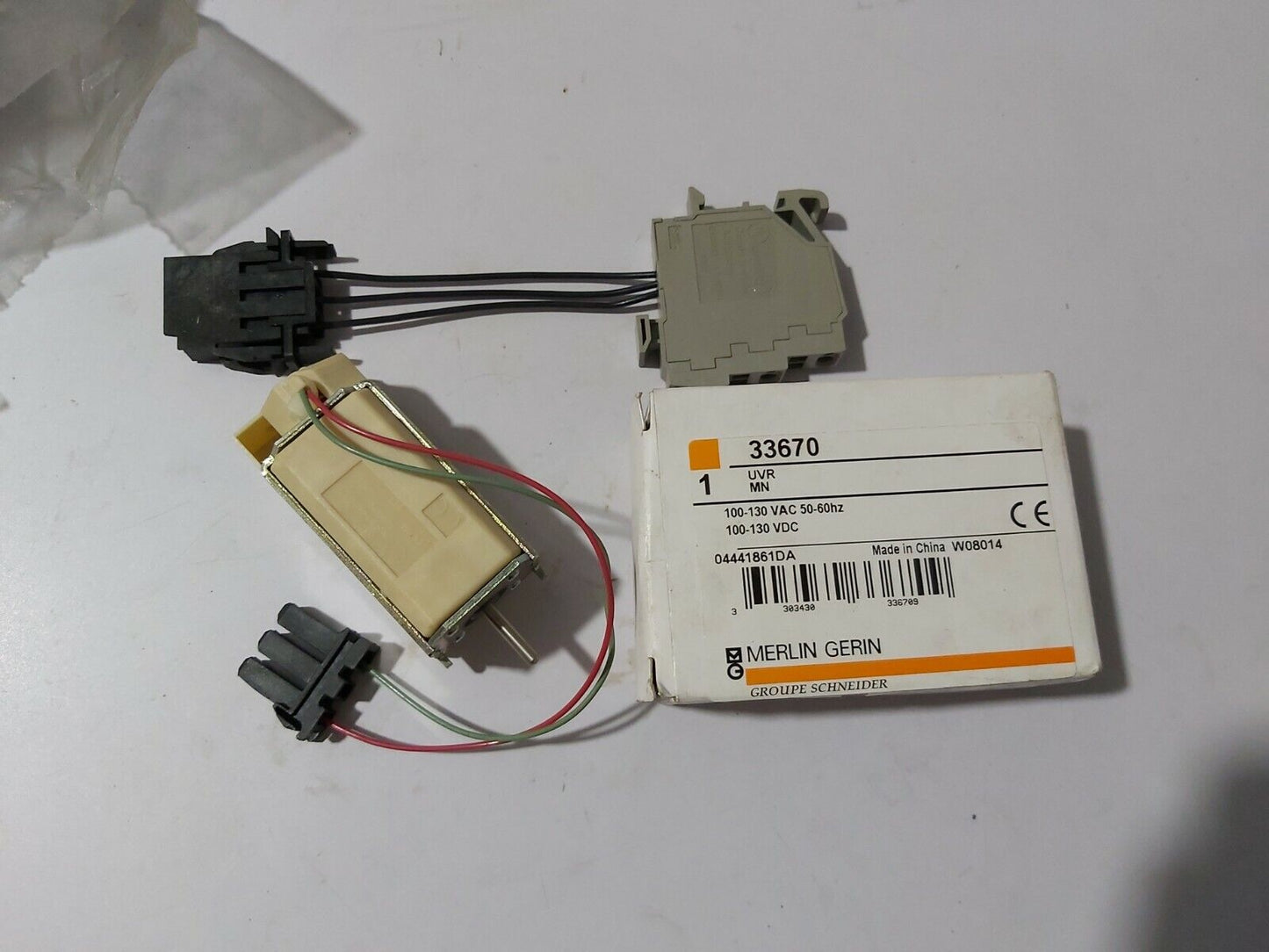 SQUARE D S48503 UNDER VOLTAGE TRIP DRAWOUT MASTERPACT CIRCUIT BREAKERS 100-130V 