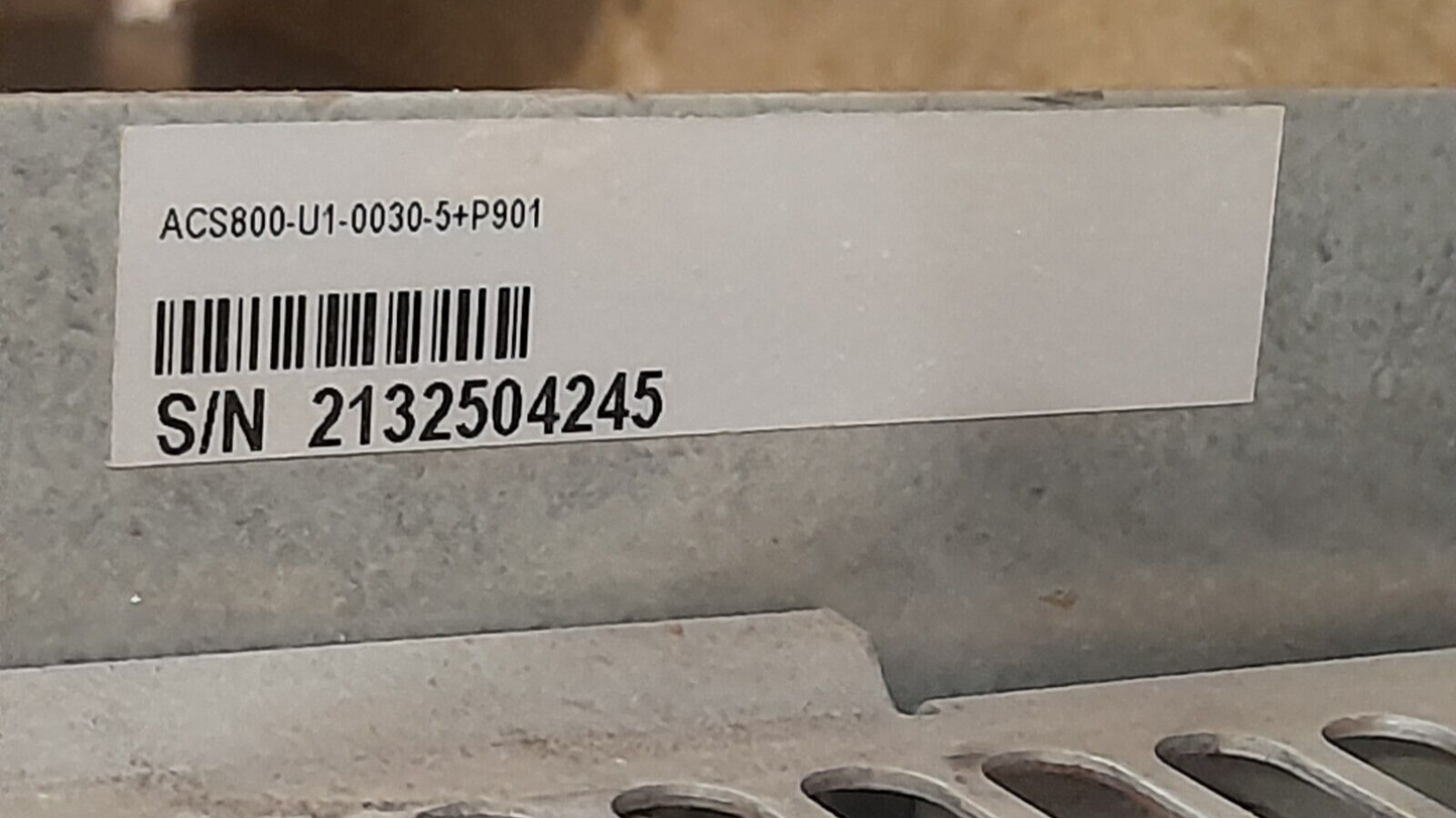 ABB ACS800-U1-0030-5+P901 VFD AC Drive 30 HP