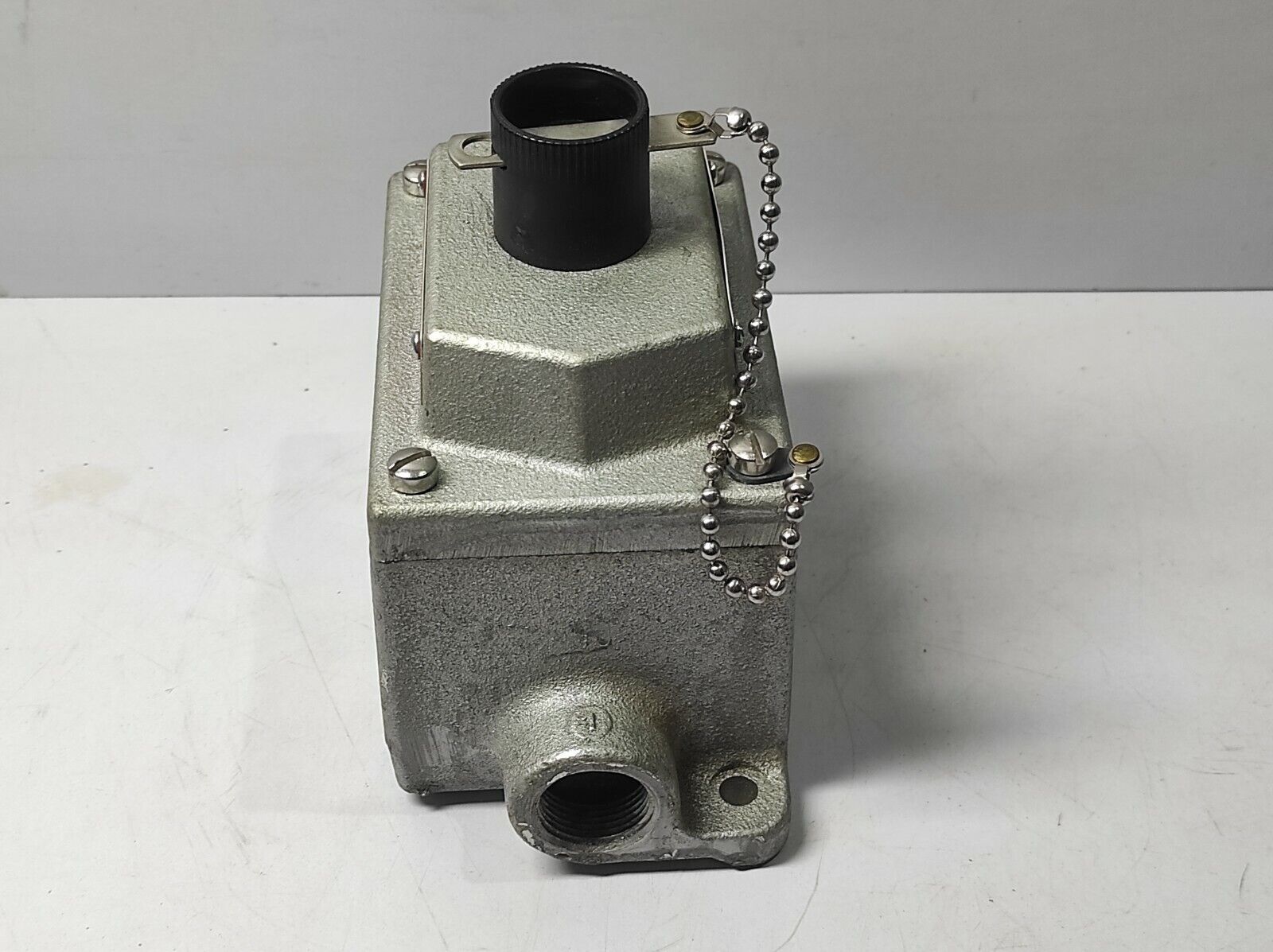 Cooper Crouse-Hinds 41A230022P1 Explosion Proof Control Station Push Button