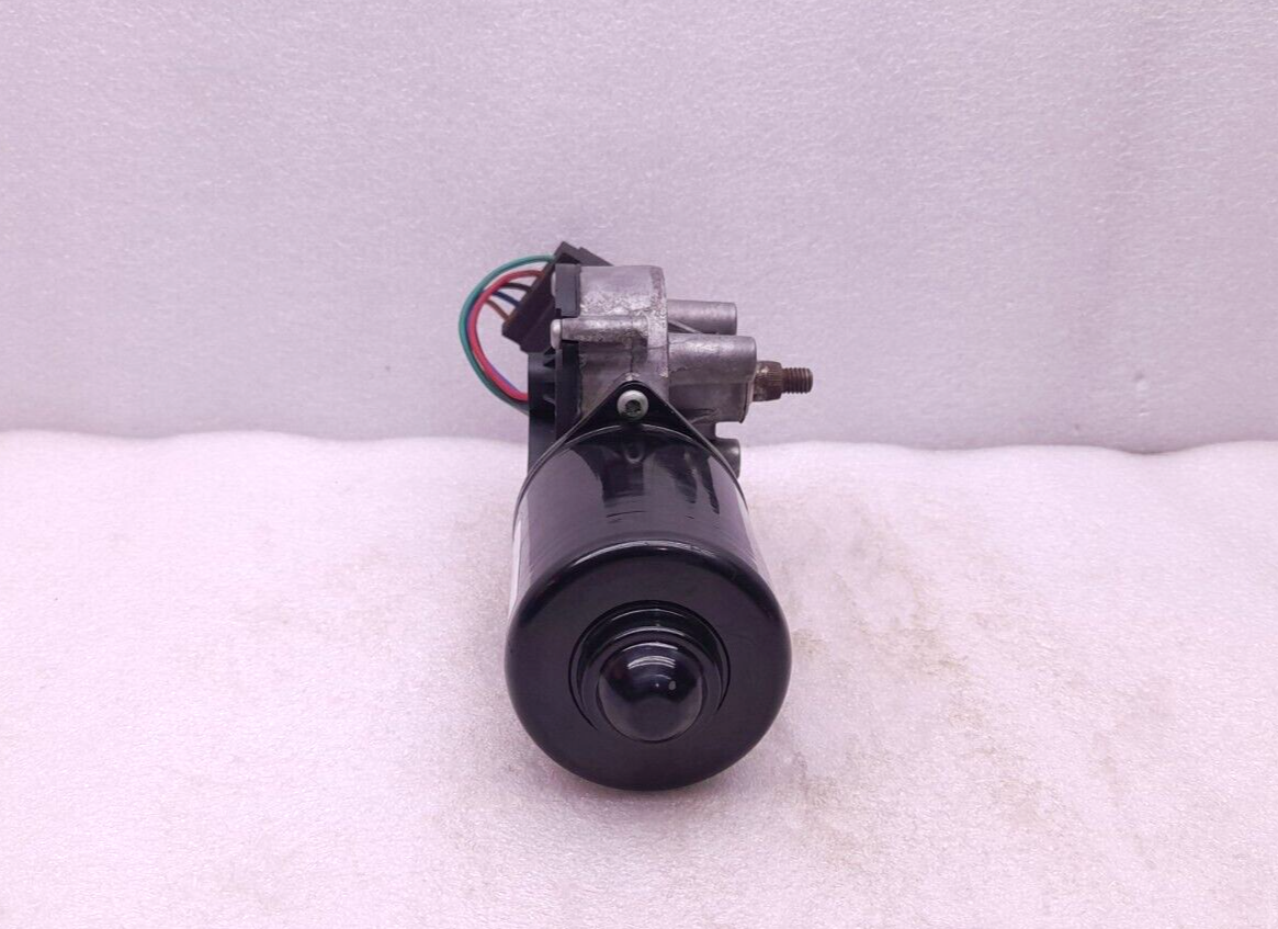 United Technologies 10737320MO25WJ Wiper Motor 24V 3S2822