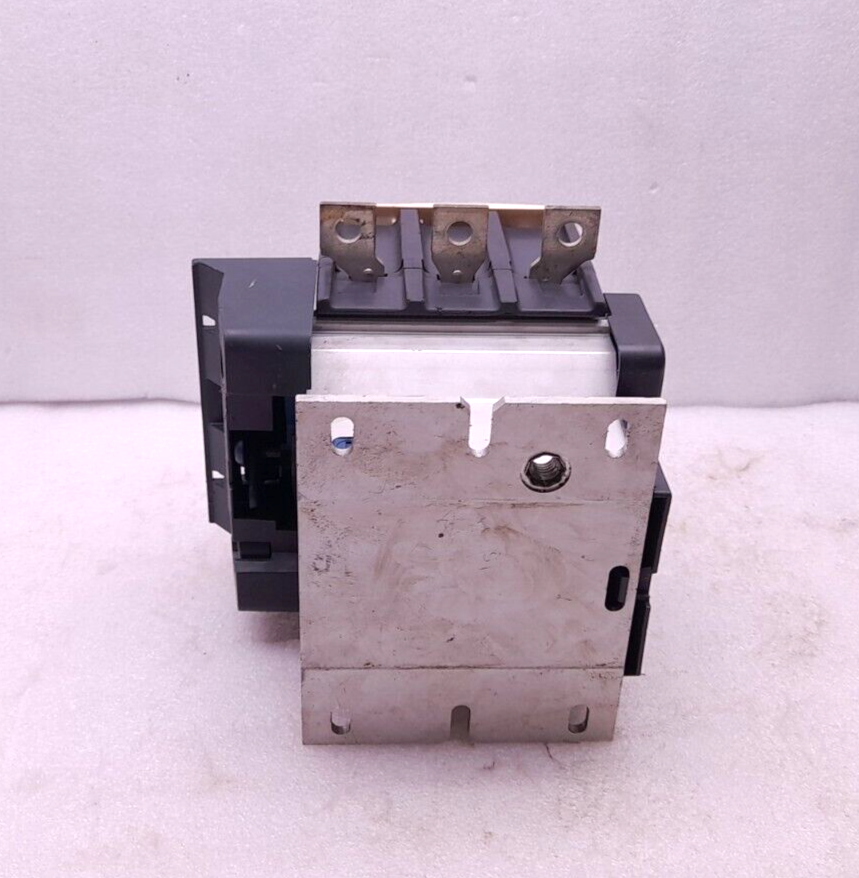 Telemecanique LC1 F150 Schneider LC1F150 Contactor LX1 FF 095 600VAC Max 200A