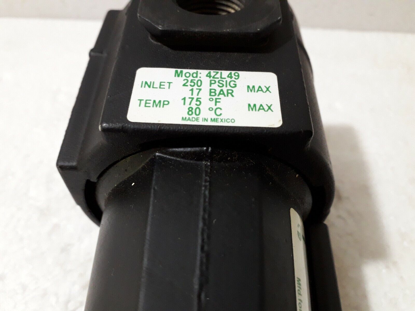 SPEEDAIRE 4ZL49 INLET-250PSIG 17BAR MAX LUBRICATOR Compressed Air Filter