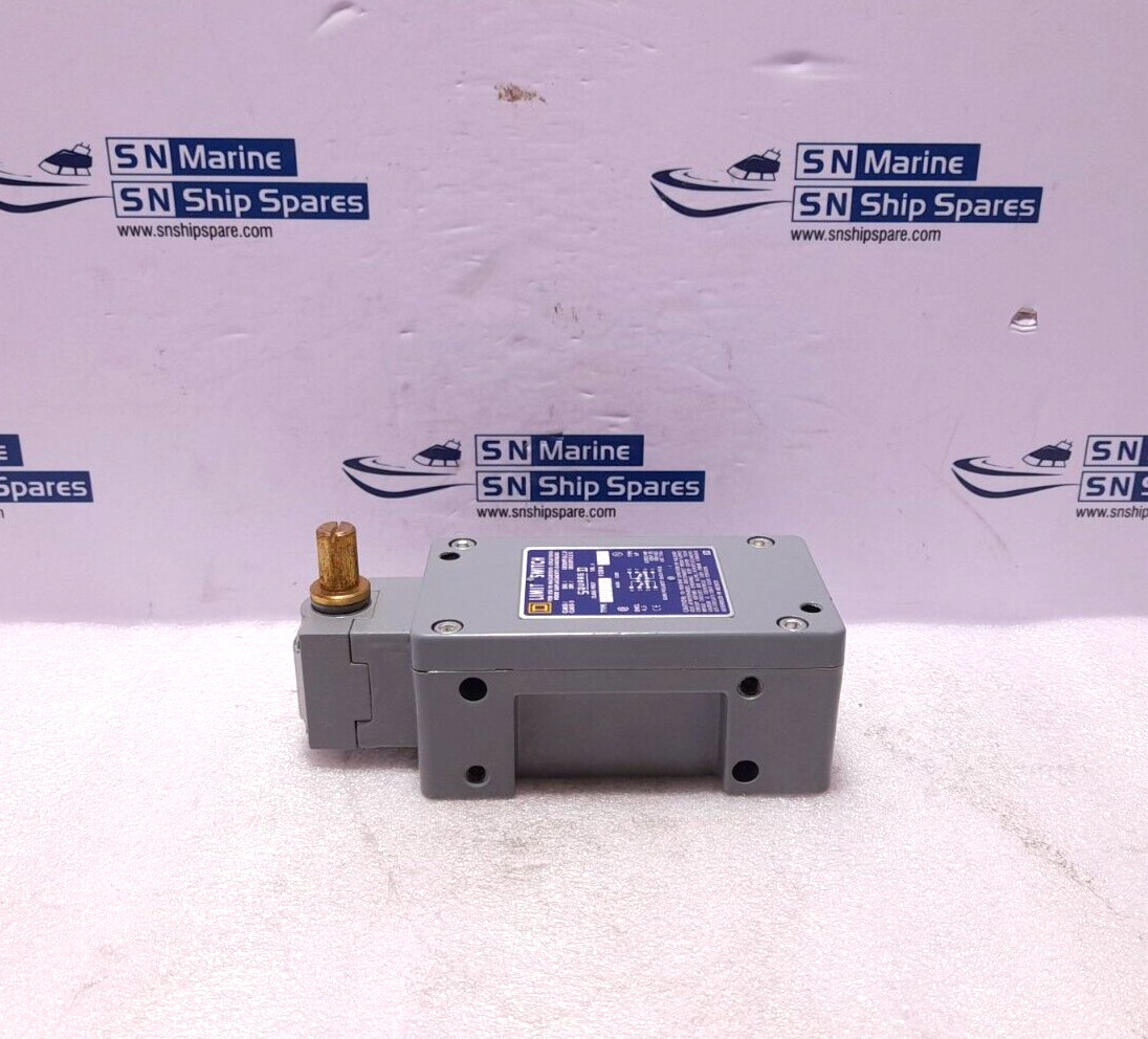 Square D 9007CR61B2 Ser A Limit Switch NOV 7038A433 9007 CR61B2 Head Type B