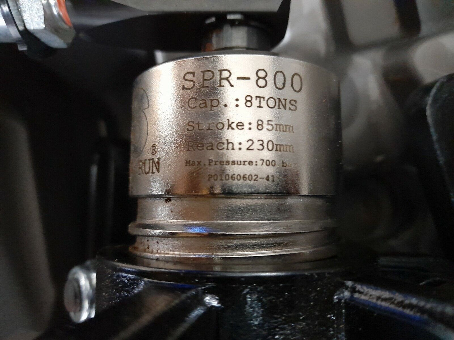 Sun Run SPR-800 Hydraulic Puller Cap 8 Tons Stroke 85 mm Reach 230 mm