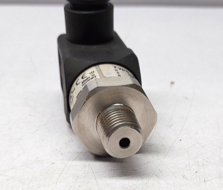 Wika A-10 Pressure Transmitter 0-2000 PSIG 4-20 mA 8-30 VDC