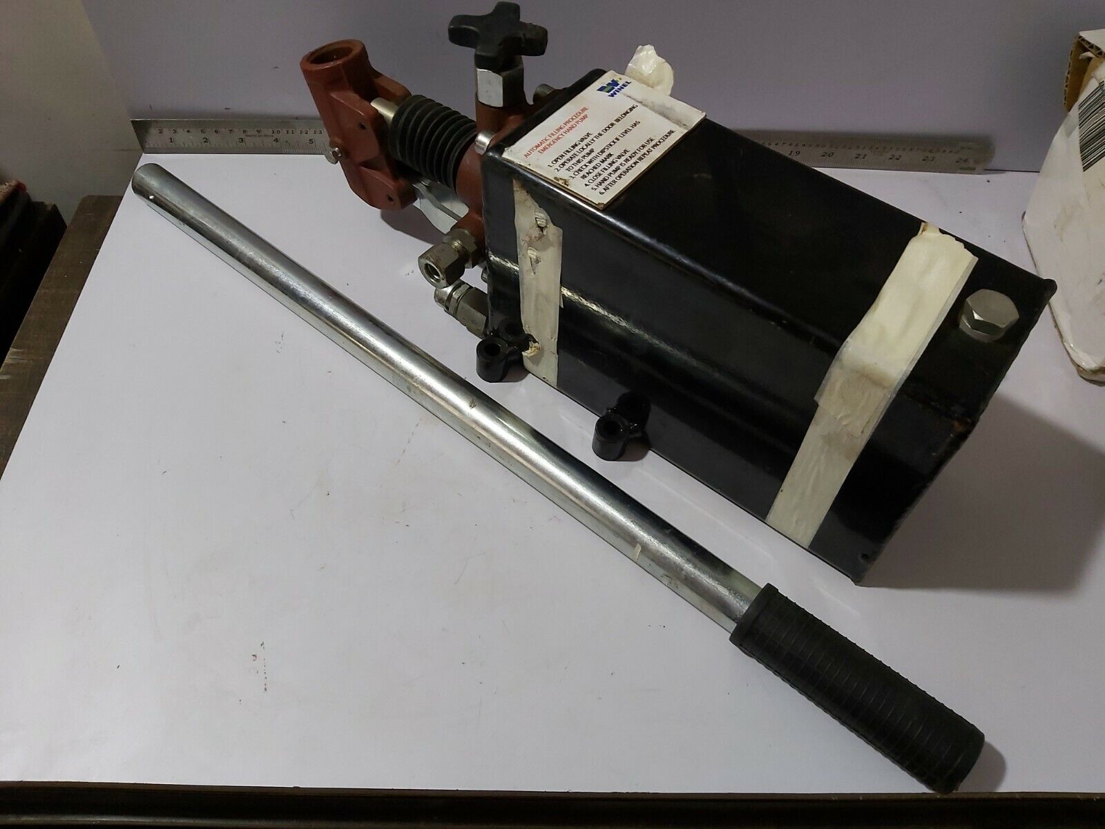 WINEL LPM 270 HAND PUMP REMOTE COMPACT LEVER FOR HYDRULICALLY OPERATED