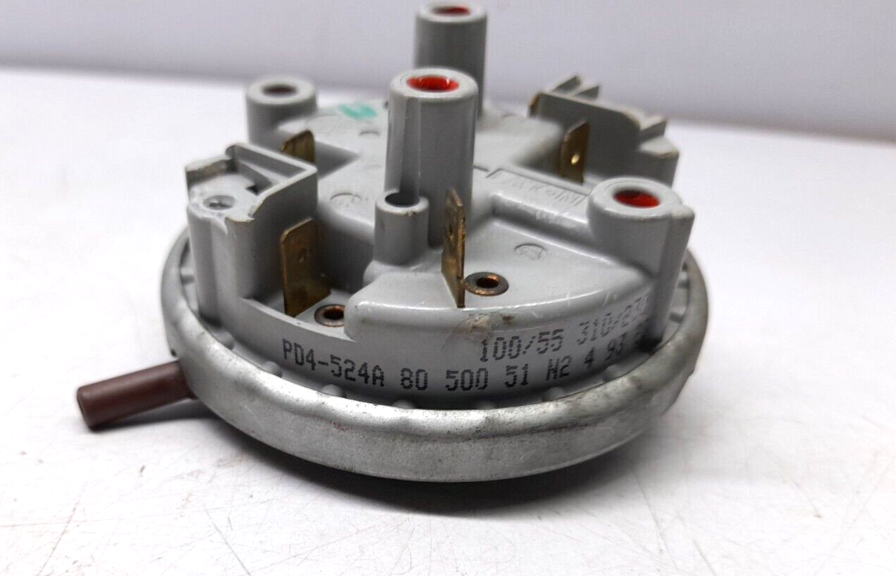 Eaton PD4-524A Level Switch 5550-00026.07 Level Control 471 6859-35