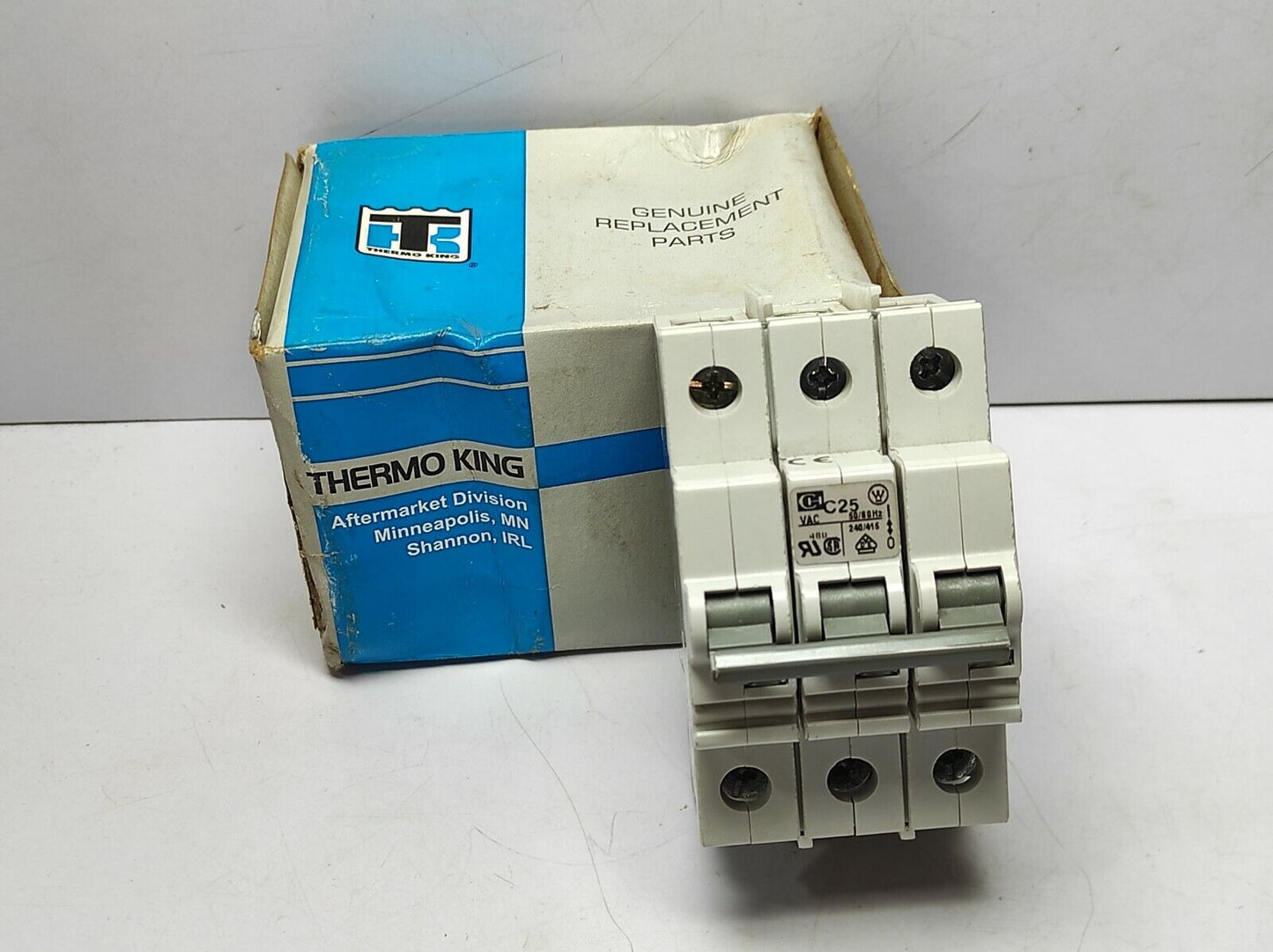 Thermo King 41-2521 Circuit Breaker Cutler Hammer C25 VAC 240/415 50/60Hz Icu 20