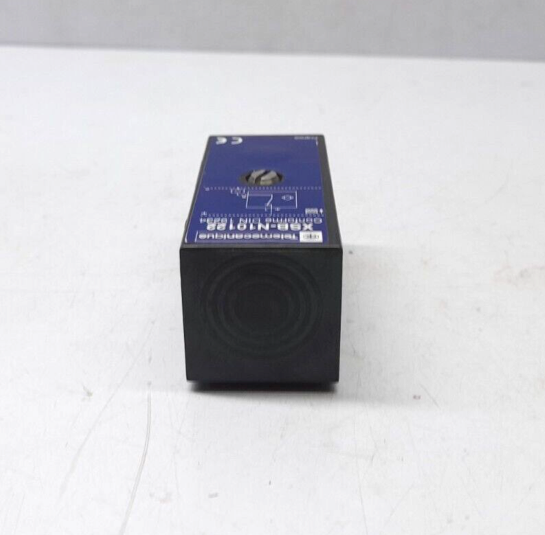 Telemecanique XSB N10122 Inductive Proximity Switch 7-12VDC