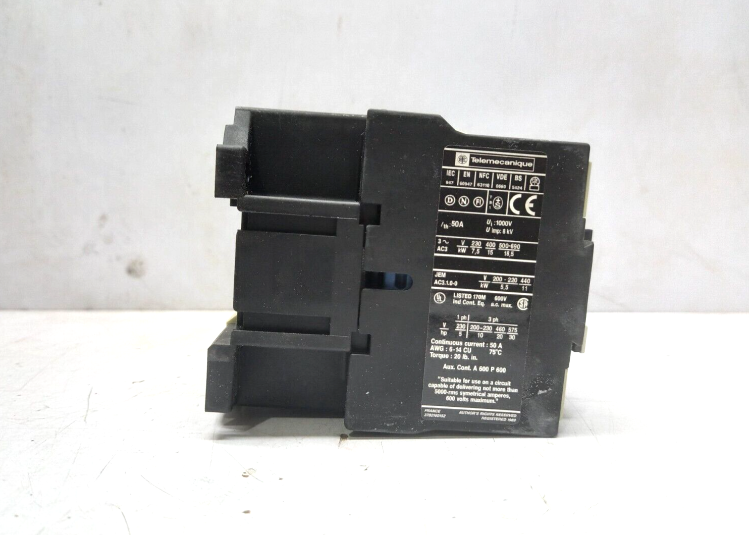 Telemecanique LC1 D3210M7 Contactor 220-230V 50Hz 220-240V 60Hz