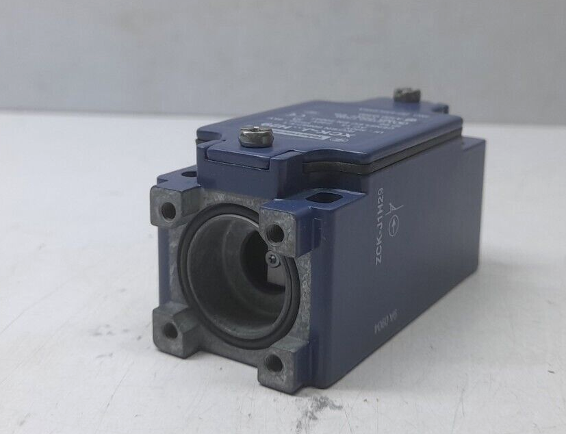 Telemecanique ZCK-J1H29 Limit Switch / XCK-J…H29 / ZCKJ1H29