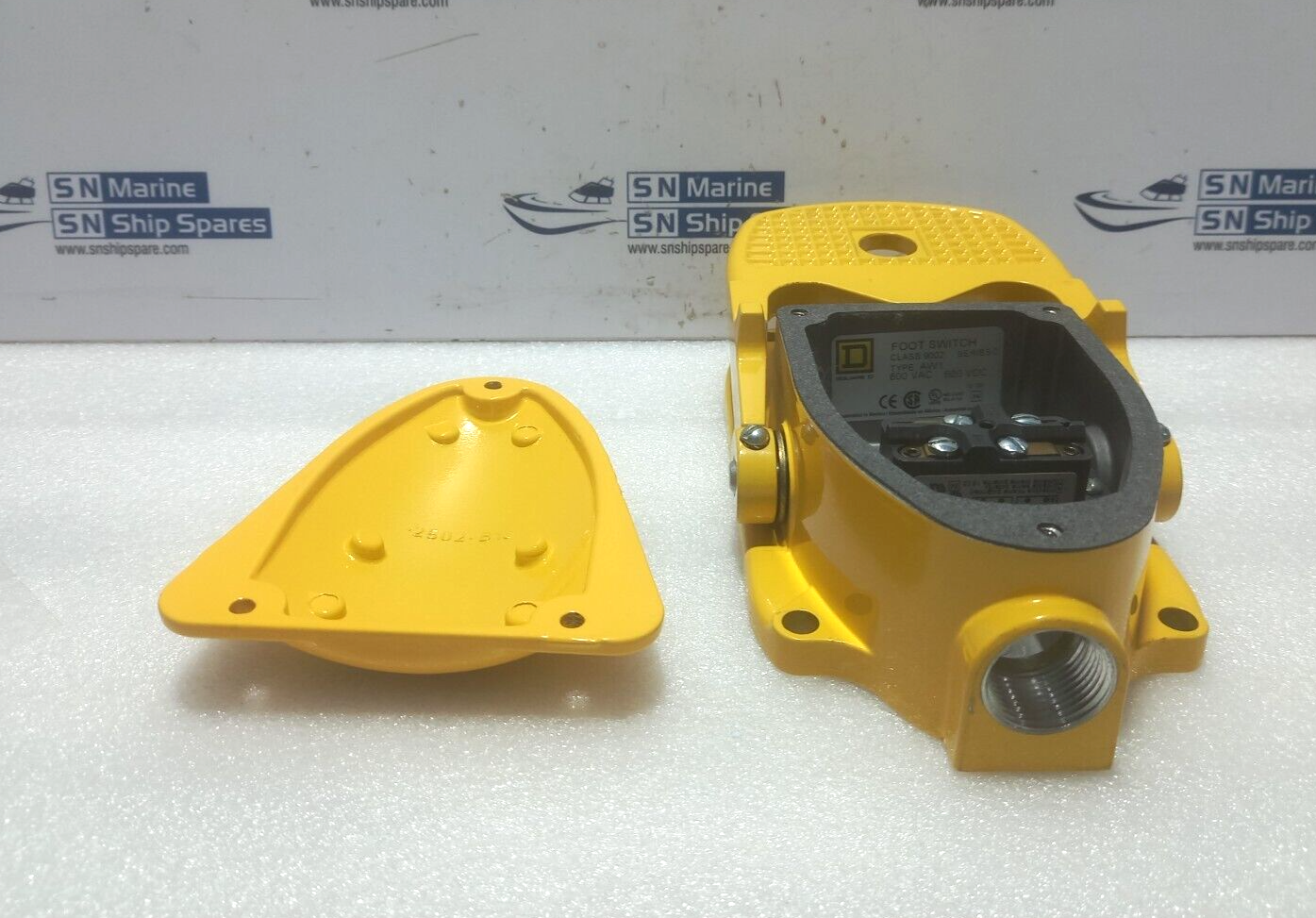 Square D Class 9002 Foot Switch Type: AW1 Series C 600VAC 600VDC