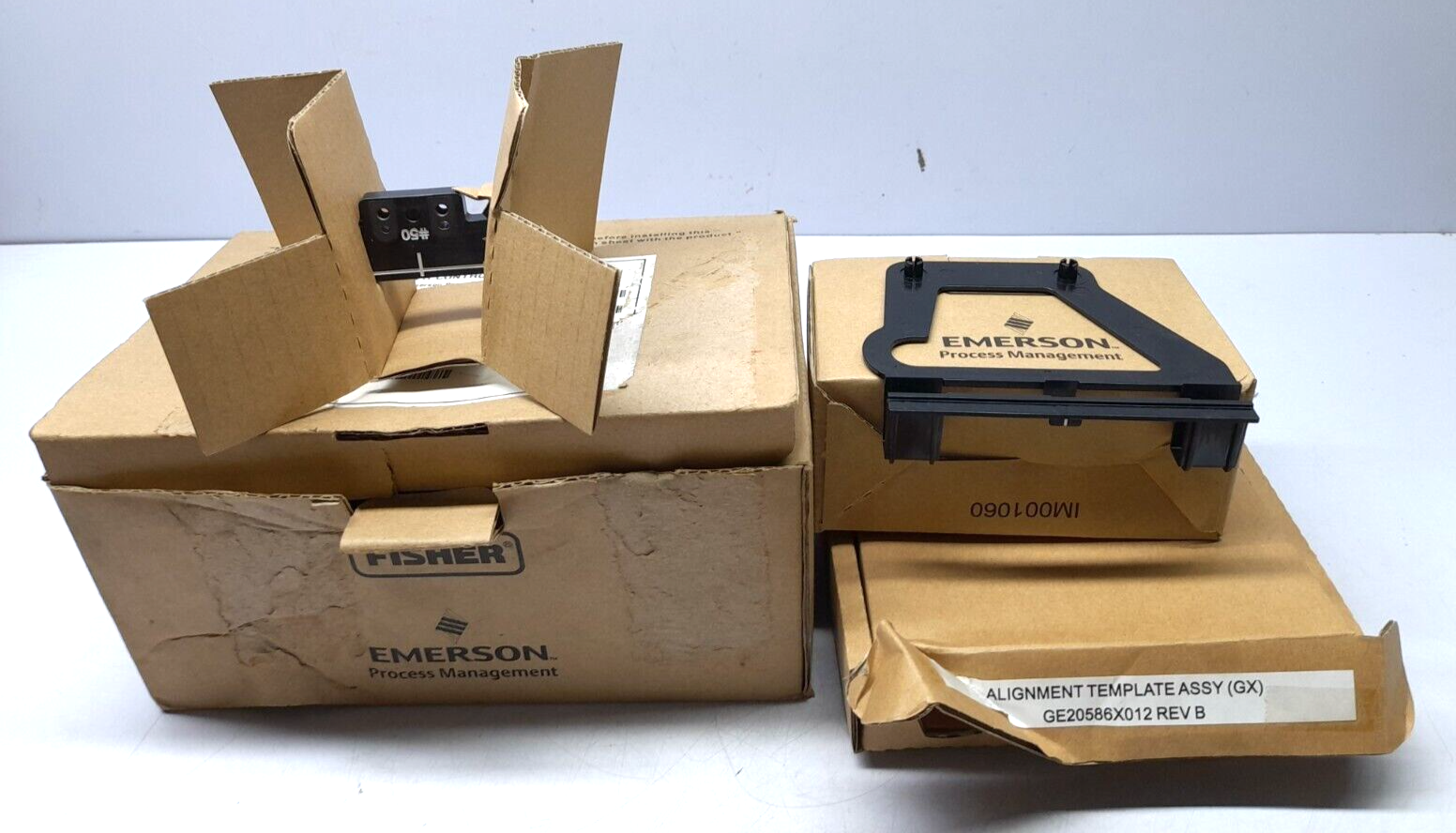 Fisher Controls International MTG-225-694342 Positioner Mounting Kit GG03859X032