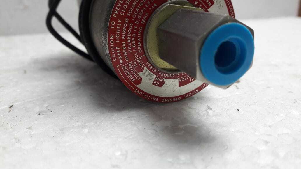 Versa V1HHU 32102 Solenoid Valve Max 175PSI 120V 60Hz 11Watts