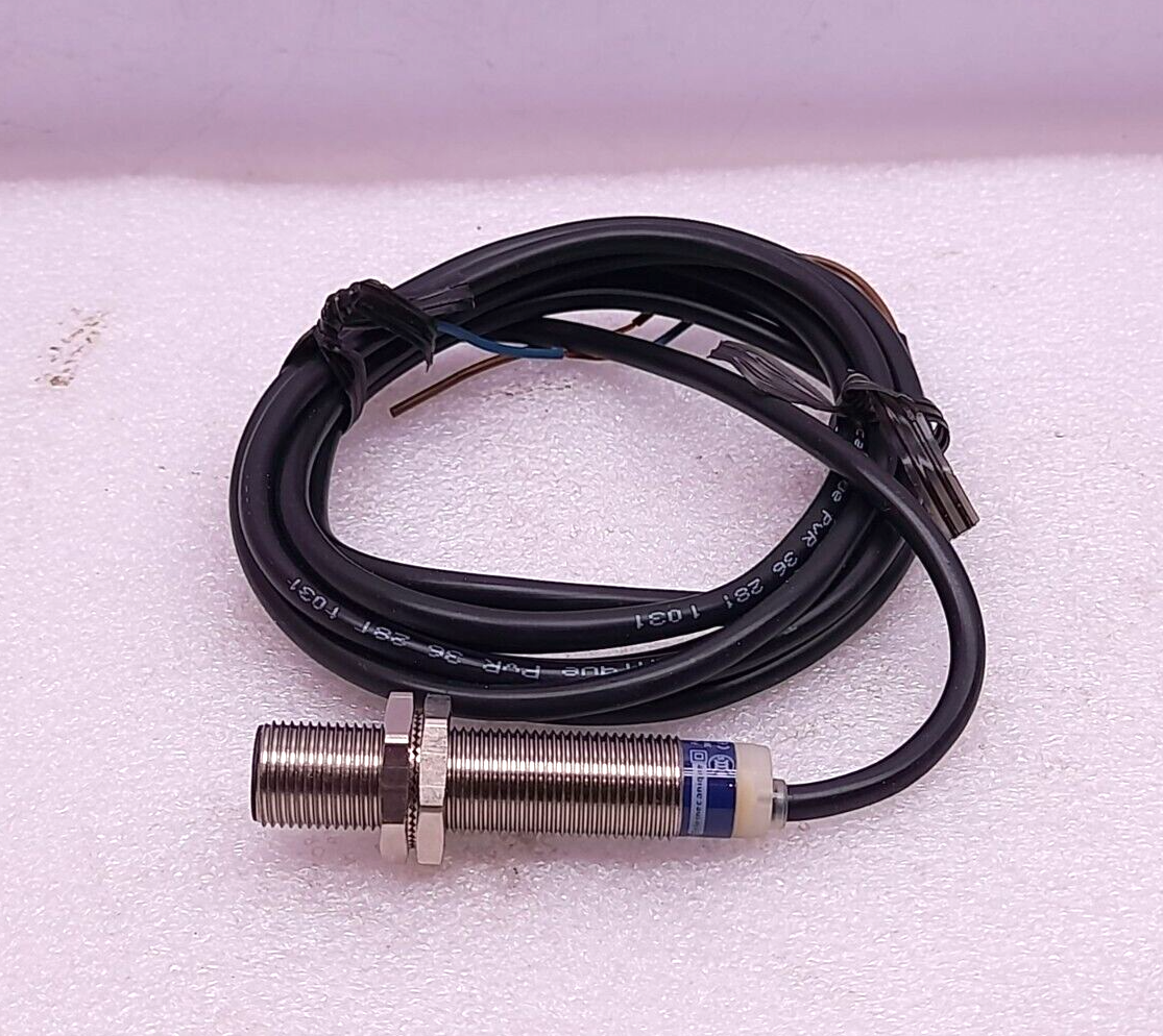 Telemecanique XS1 M12MA250 Inductive Proximity Sensor 091537 24-240VACDC 5-200mA
