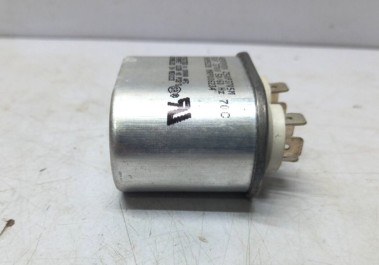 Aerovox Z50P3705M Capacitor 5Uf 370V 50/60Hz 70C