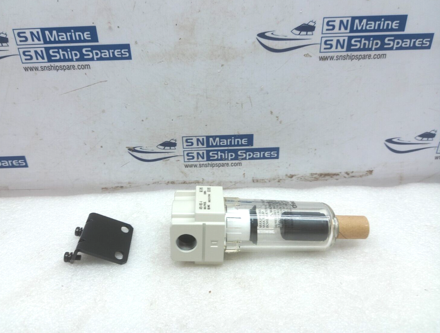 SMC AF20-F02C-A Air Filter With SMC AF20P-050AS Bracket Marinfloc 47170