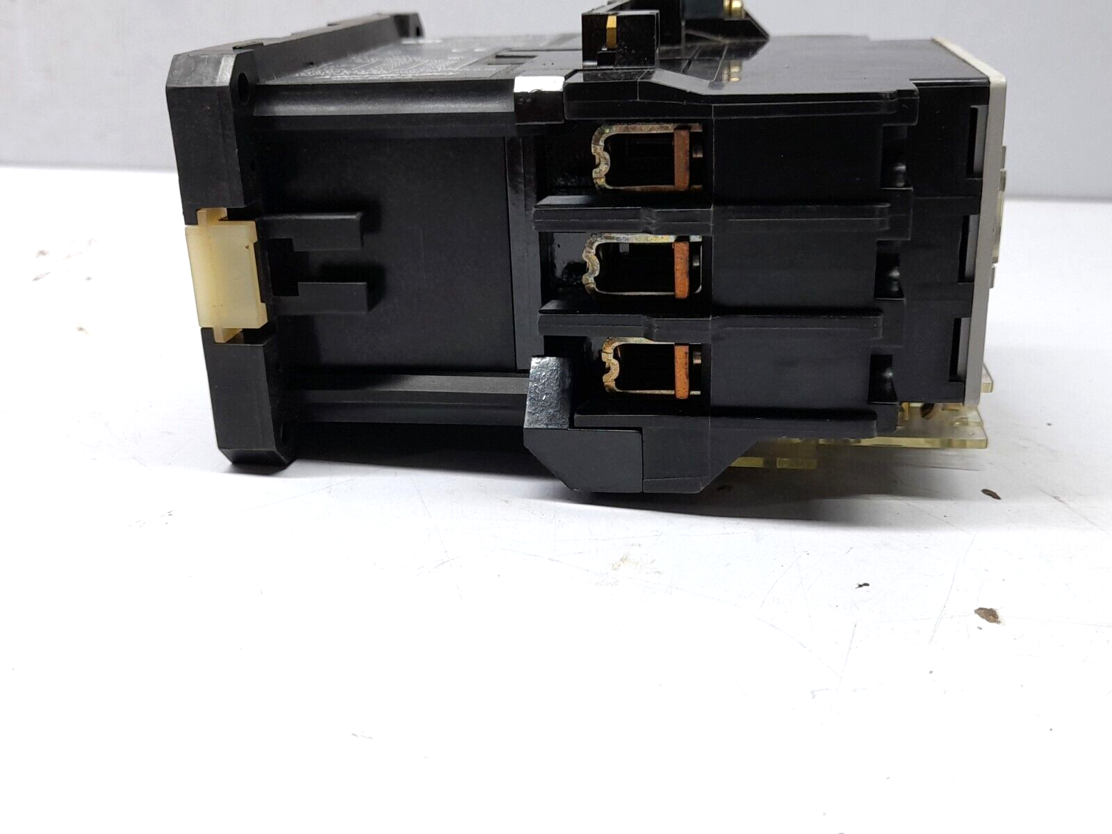 Allen Bradley 100-A38ND31 Ser C Contactor 110V50Hz 120V60Hz A38 195-GAO1 Ser A