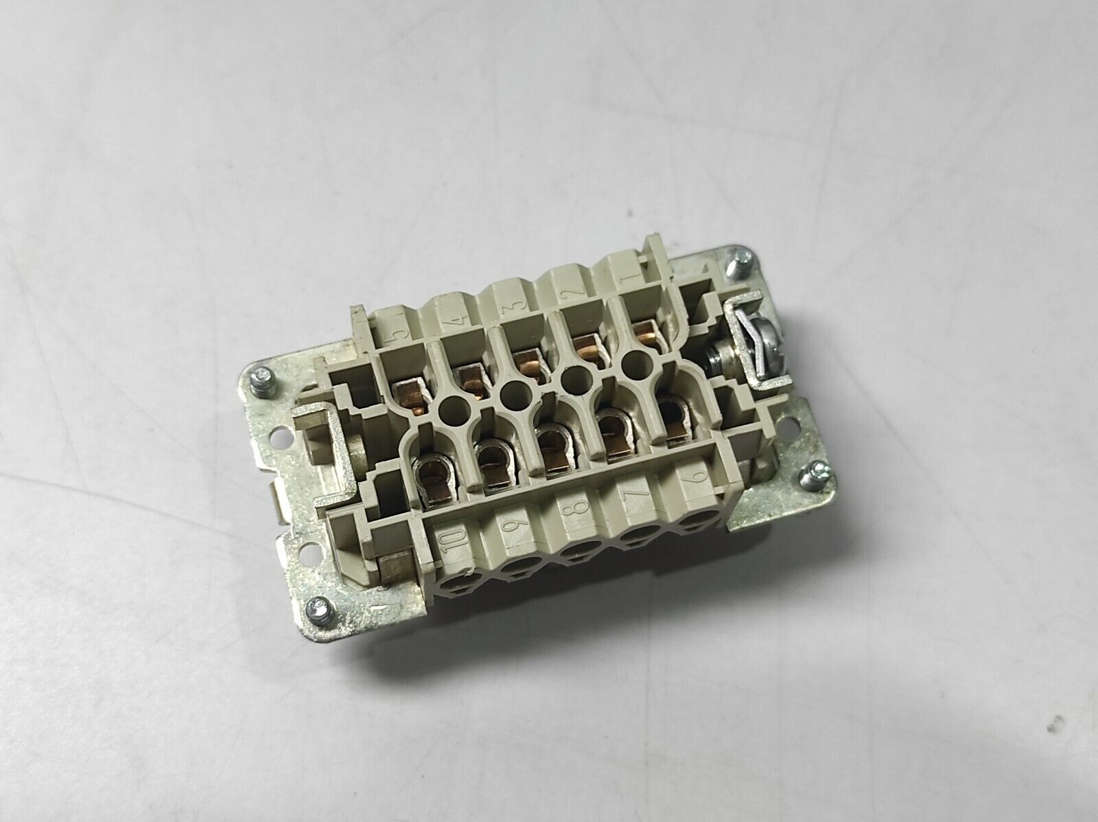 Wieland 70.300.1040.0 Socket Insert 500V 16A 600V Bas Bus 10 2.5 50 / 10-PCSLOT 