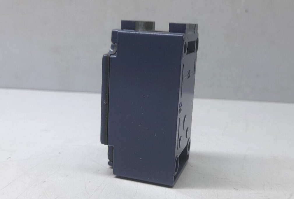 Telemecanique ZCK-J1H29 Limit Switch / XCK-J…H29 / ZCKJ1H29