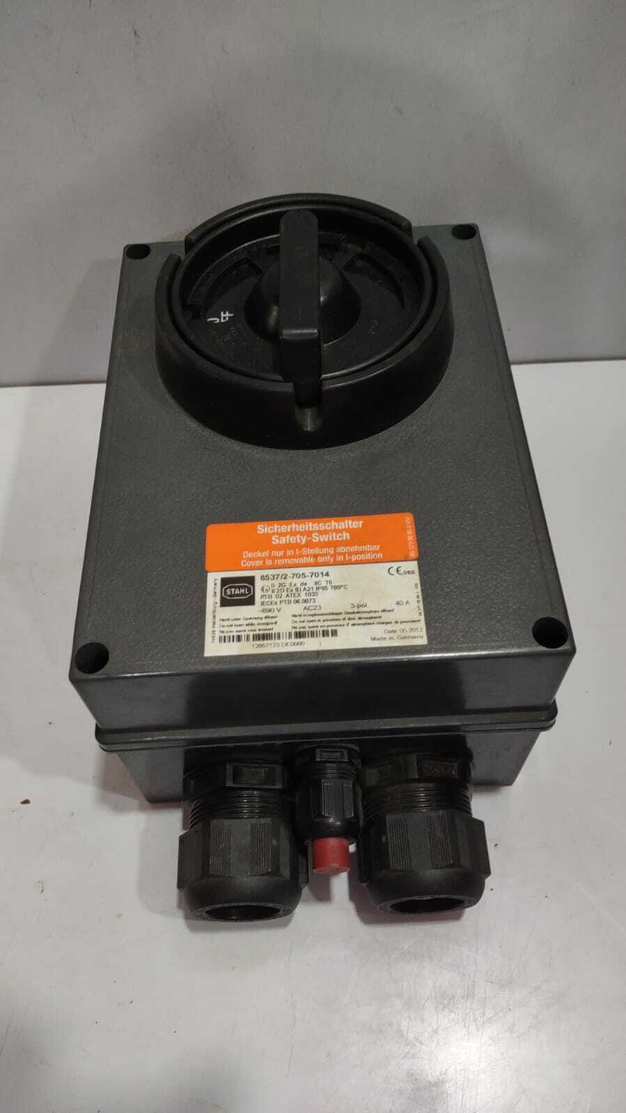 Stahl 8537/2-705-7014 Safety Switch 3P 40A 853727057014