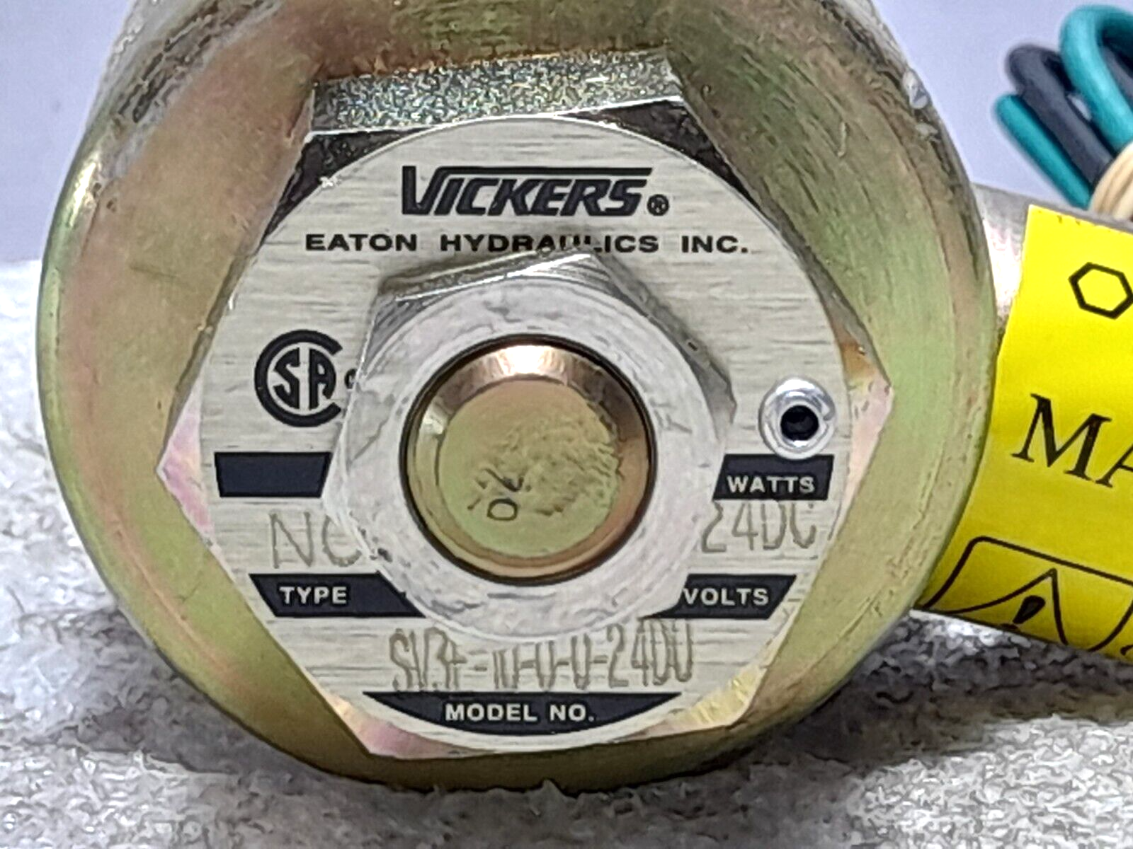 Vickers SV3E-10-0-0-24D0 Solenoid Valve 24VDC Type NO NOV 7024A428