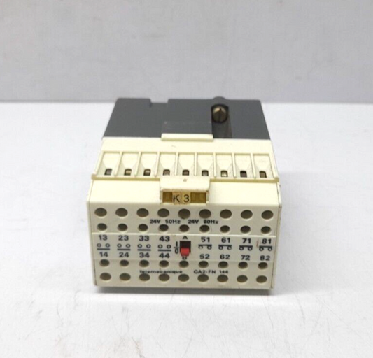 Telemecanique CA2-FN 144 Control Relay 3AF 024 Ith=10A U=500V~