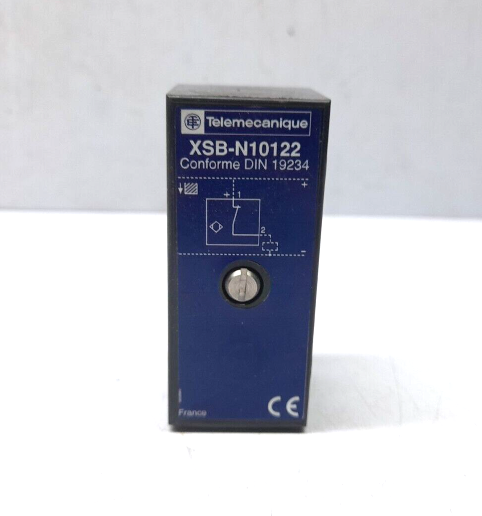 Telemecanique XSB-N10122 Inductive Proximity Switch XSBN10122