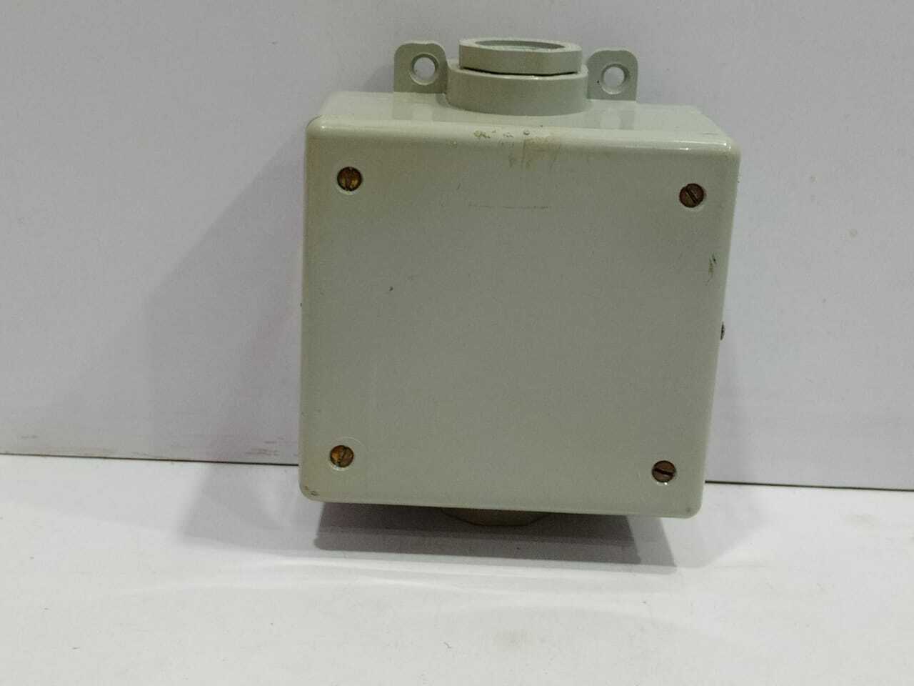 Guardian Telecom P005509 Ring Detect Relay With Scepter FSC-2-20 Gang Box 