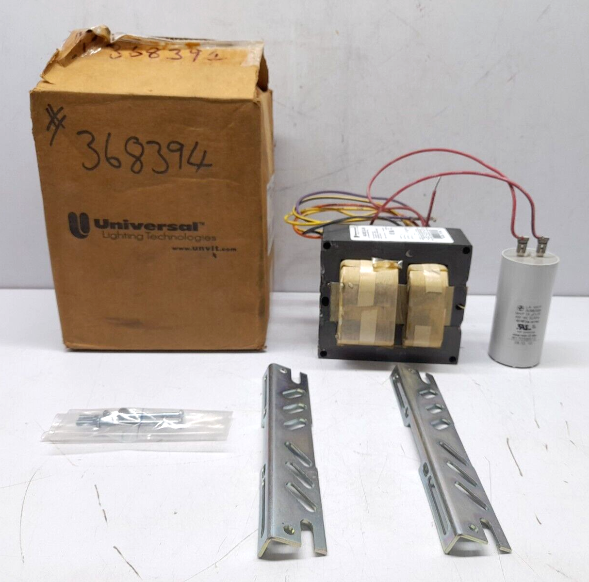 Universal Lighting Technologies M400MLTAC4M-500K Metal Halide Ballast