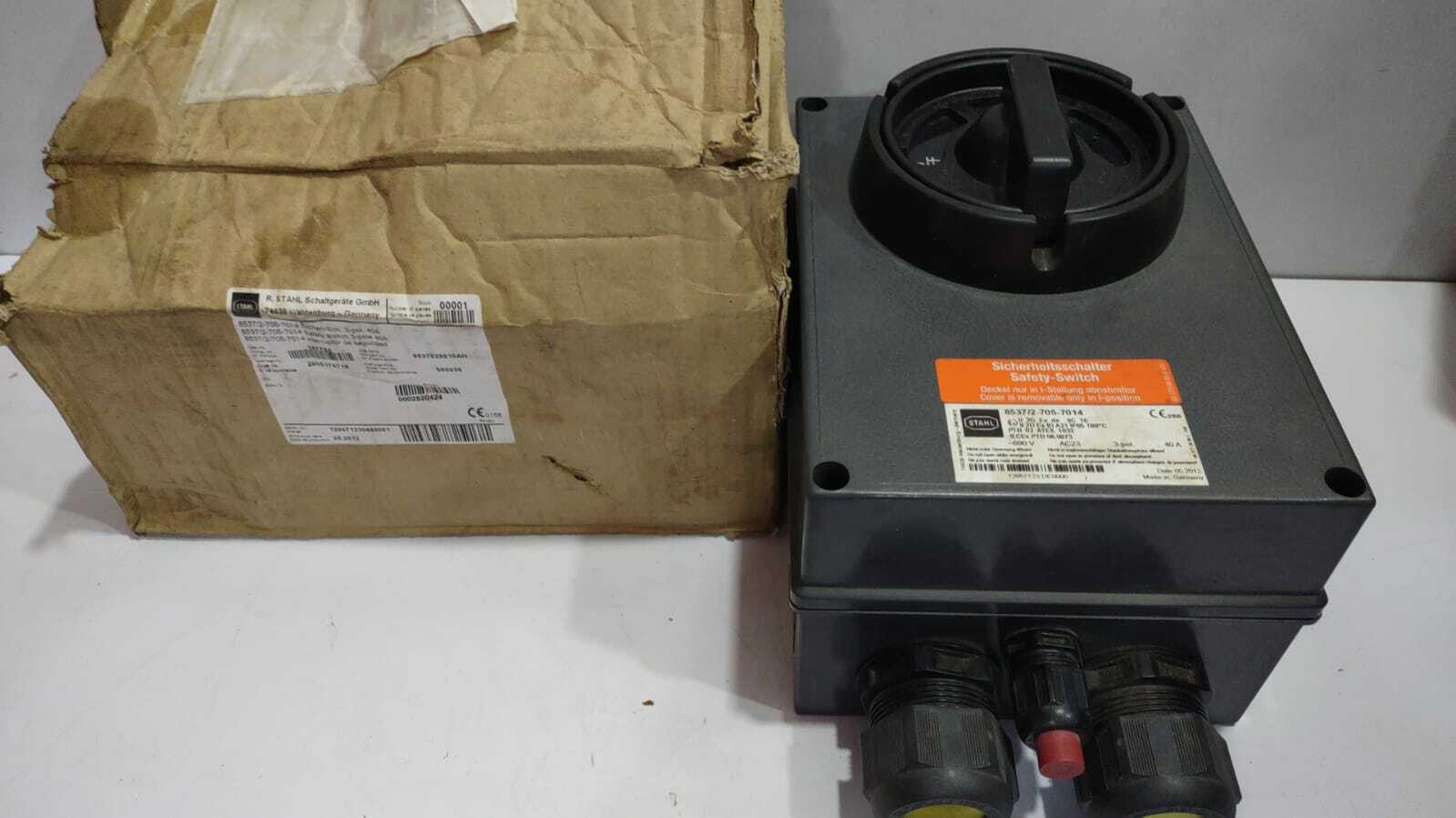 Stahl 8537/2-705-7014 Safety Switch 3P 40A 853727057014