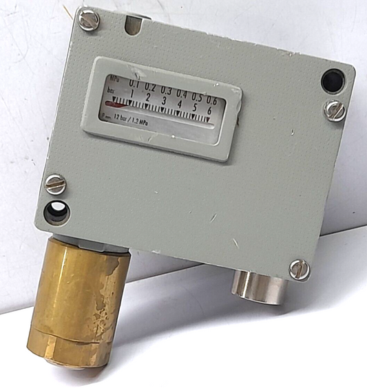 Trafag 900.2377.903 Pressure Switch Range 0-6 Bar 0-0.6 MPa Pmax 12 Bar 1.2 MPa
