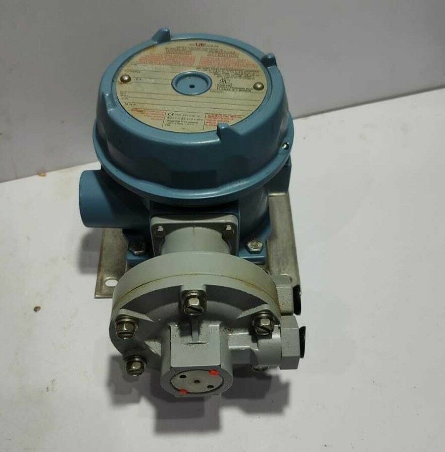 United Electric UE J120K-15641 76842 Pressure Switch 12.4 To 189.1 MBAR