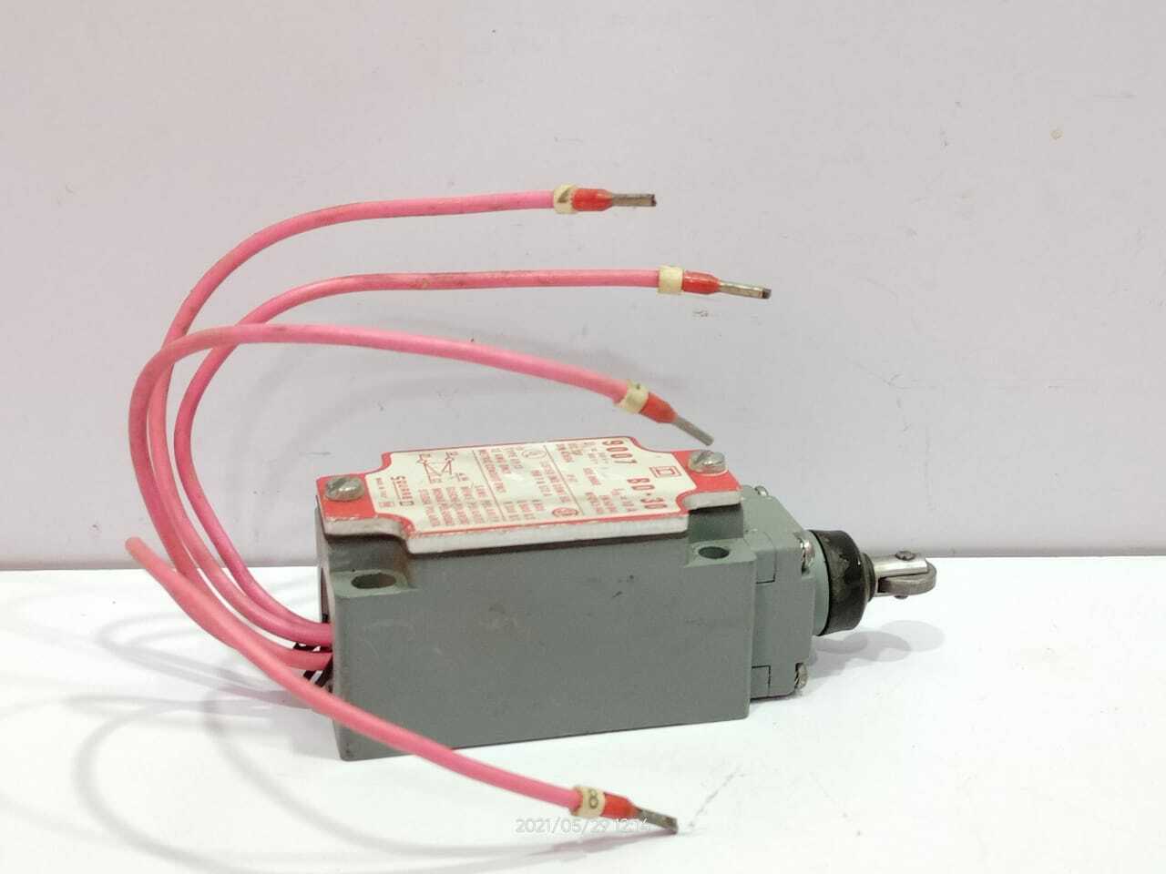 Square D 9007 BD-30 Limit Switch Ui 500V~ 600V- Ith=10A