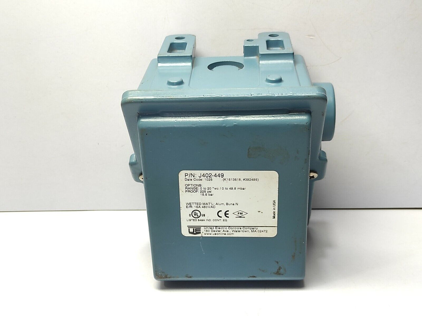 United Electric J402-449 Pressure Switch Range 0 To 20”wc / 0 To 49.8mbar