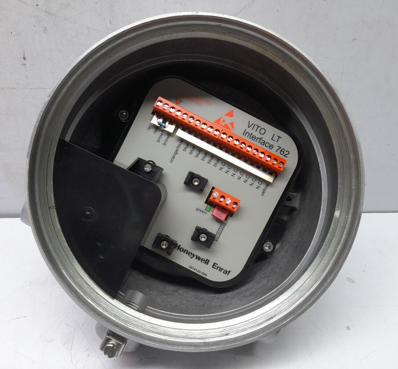 Honeywell Enraf VITO LT Interface 762 UP**762*AGA/Z