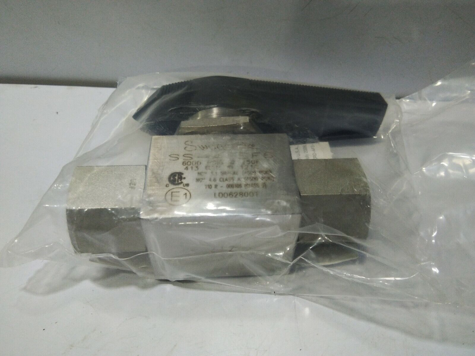 SWAGELOK SS-AFSF6 VALVE ASSEMBLY BALL VALVE 3/8” 6000PSIG @250F 413BAR SSAFSF6