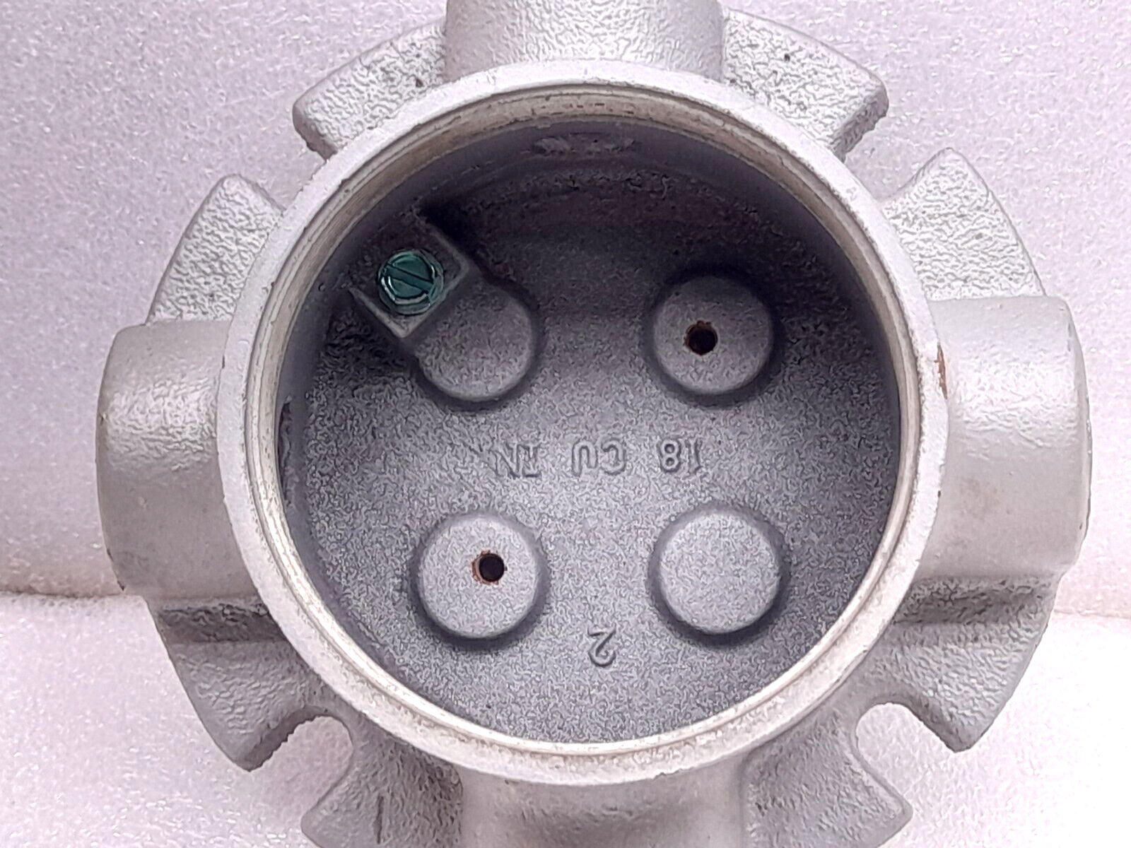 Appleton GRFX50 Junction Box 4-Way ½ In NPT GRF Flanged Explosion Proof