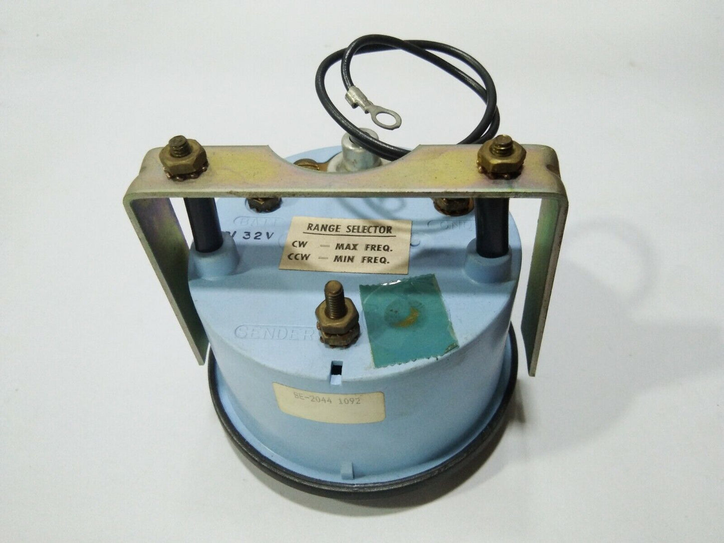 SYNCHRO-START SA-2750-A ELECTRONIC TACHOMETER MOD 40 0-25 *100 RPM 12-32V