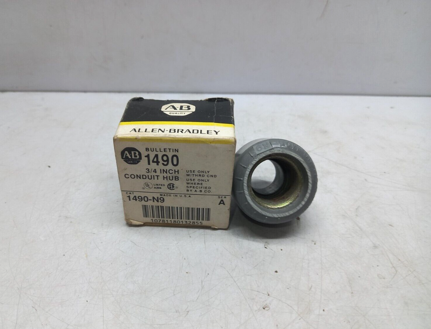 Allen Bradley 1490-N9 3/4 Conduit Hub For Use Only With Threaded Conduit