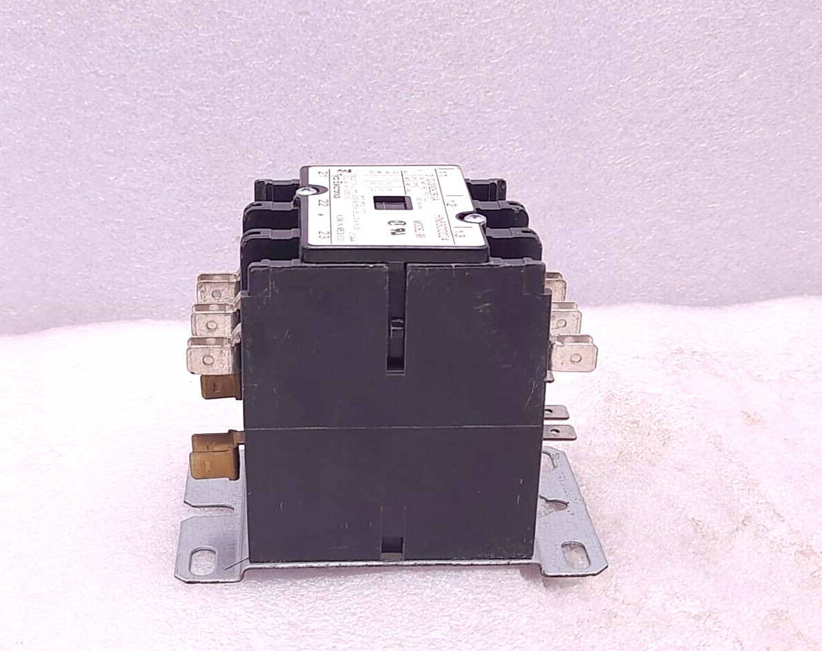 Tyco Electronics 3100-30Q928WA Contactor Model 98 30FLA 40AMP