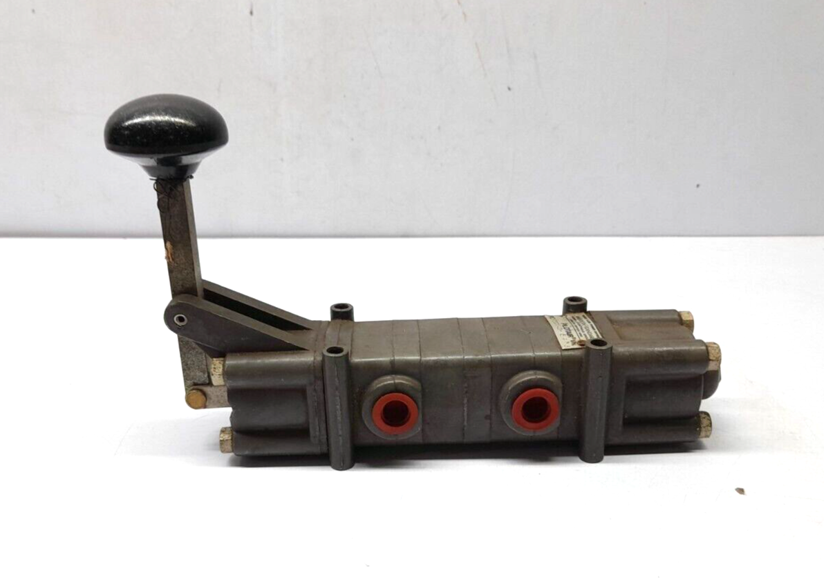 Wabco Fluid Power Division PC PD20043-5403 Pilotair ¼ D