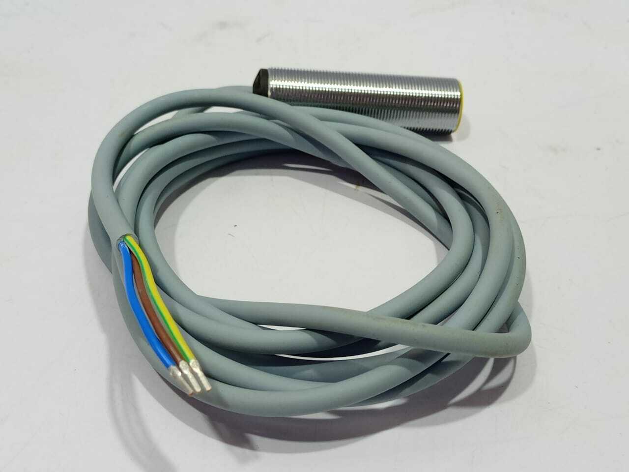 Turck Bi5-G18-AZ3 43300 Proximity Sensor Bi5G18AZ3