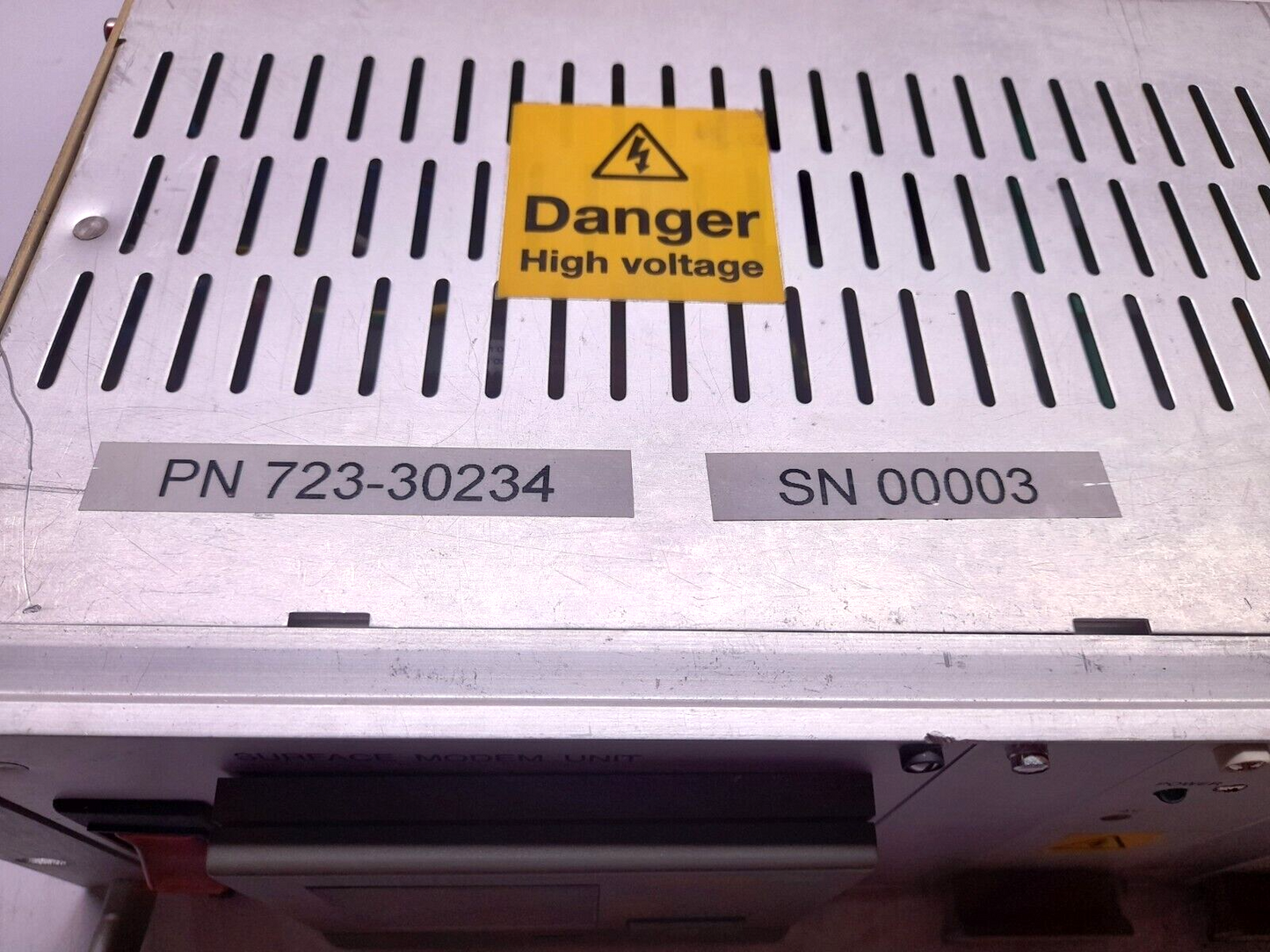 ABB 723-30234 Rev R01 Surface Modem Unit 220V 60Hz Single Phase 5A