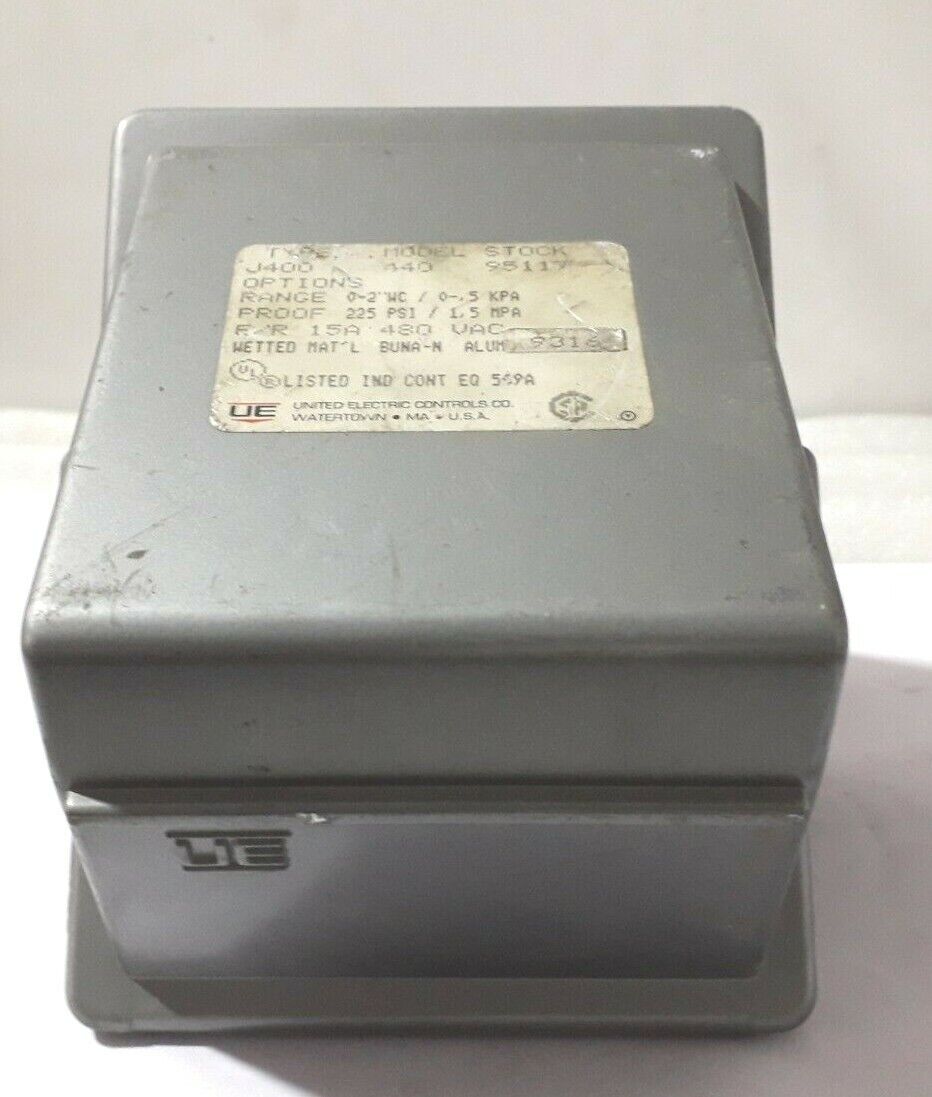 United Electric Controls J400-440 0-2"WC/0-5Kpa 225Psi/1.5Mpa  Pressure Switch 