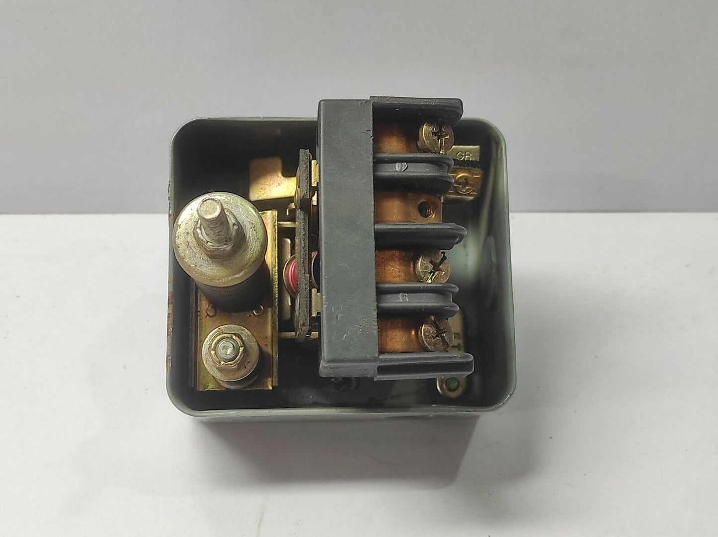 Square D 9013GHG1S8J54 Ser C Pressure Switch Quincy 22454-1 Pressure Switch