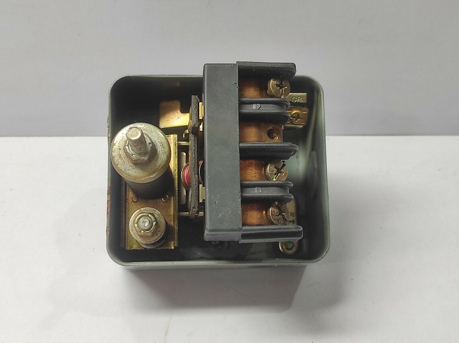 Square D 9013GHG1S8J54 Ser C Pressure Switch Quincy 22454-1 Pressure Switch