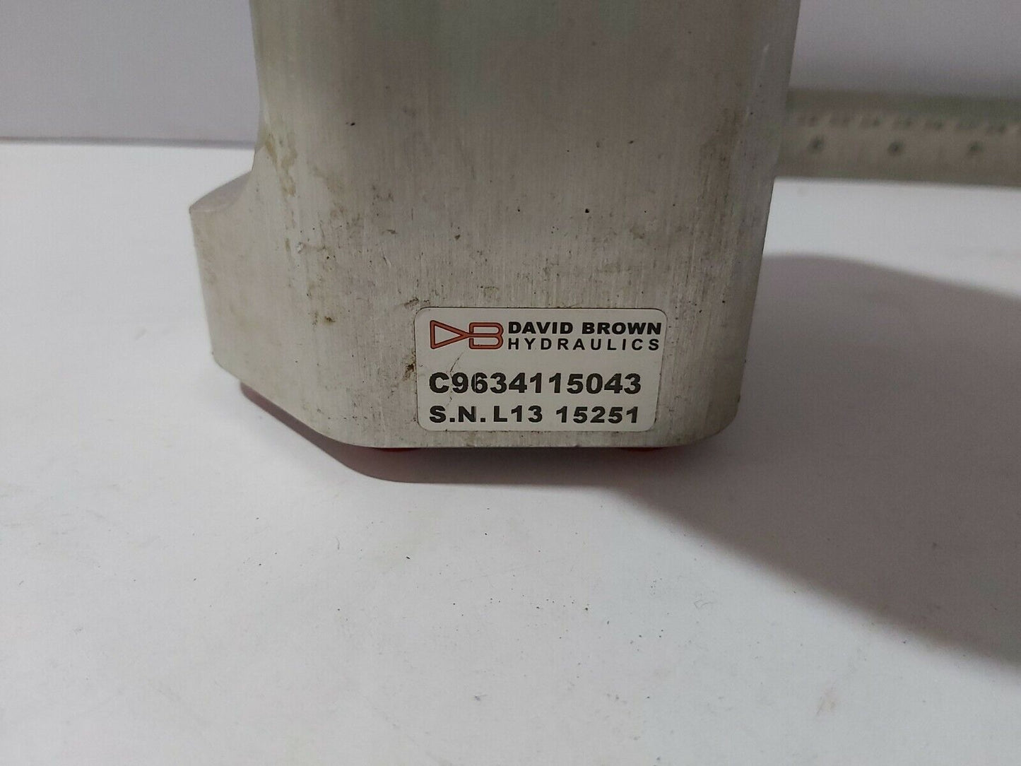 DAVID BROWN HYDRAULIC C9634115043 PILOT CONTROL VALVE 
