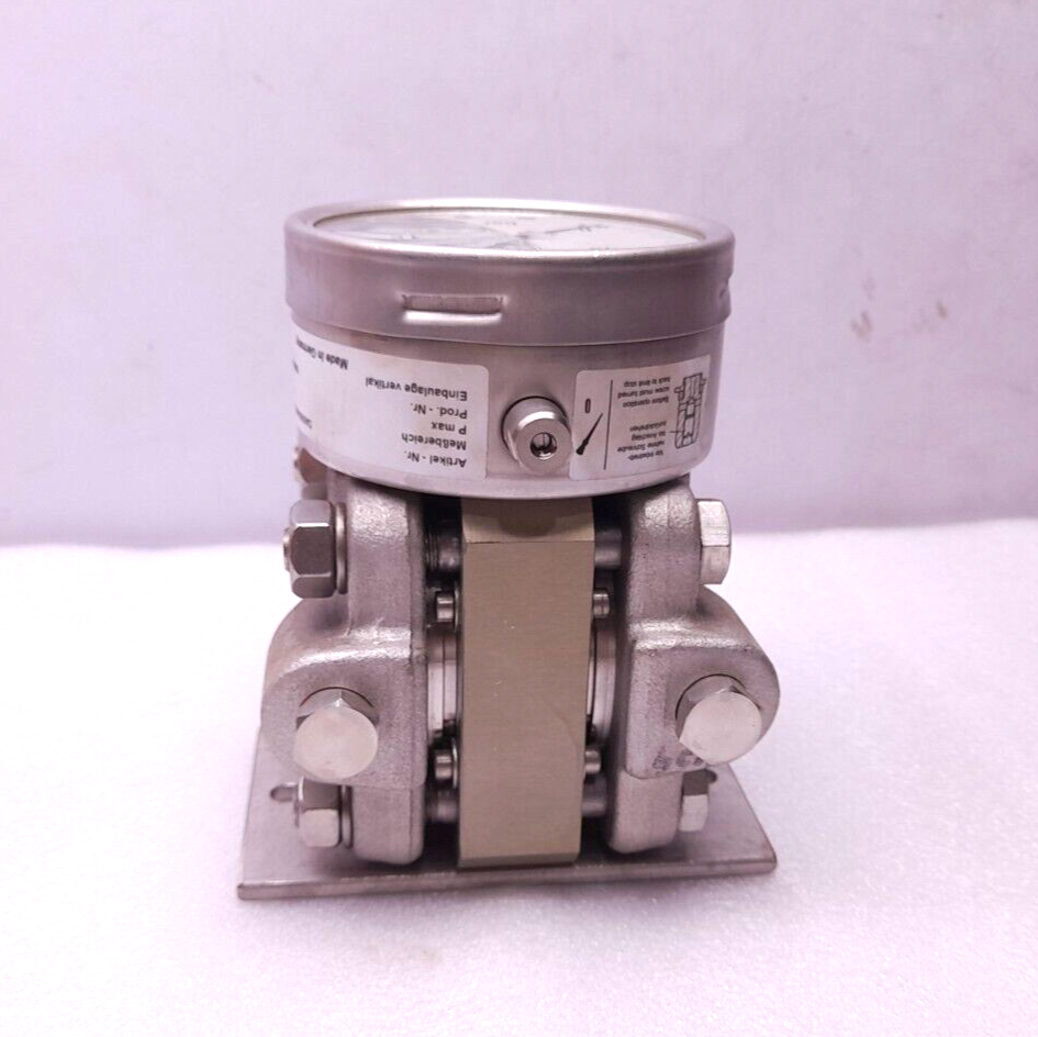 Teck Skotselv DA0303HR03LW1000 Differential Pressure Gauge Range 0…1.6 Bar Pmax