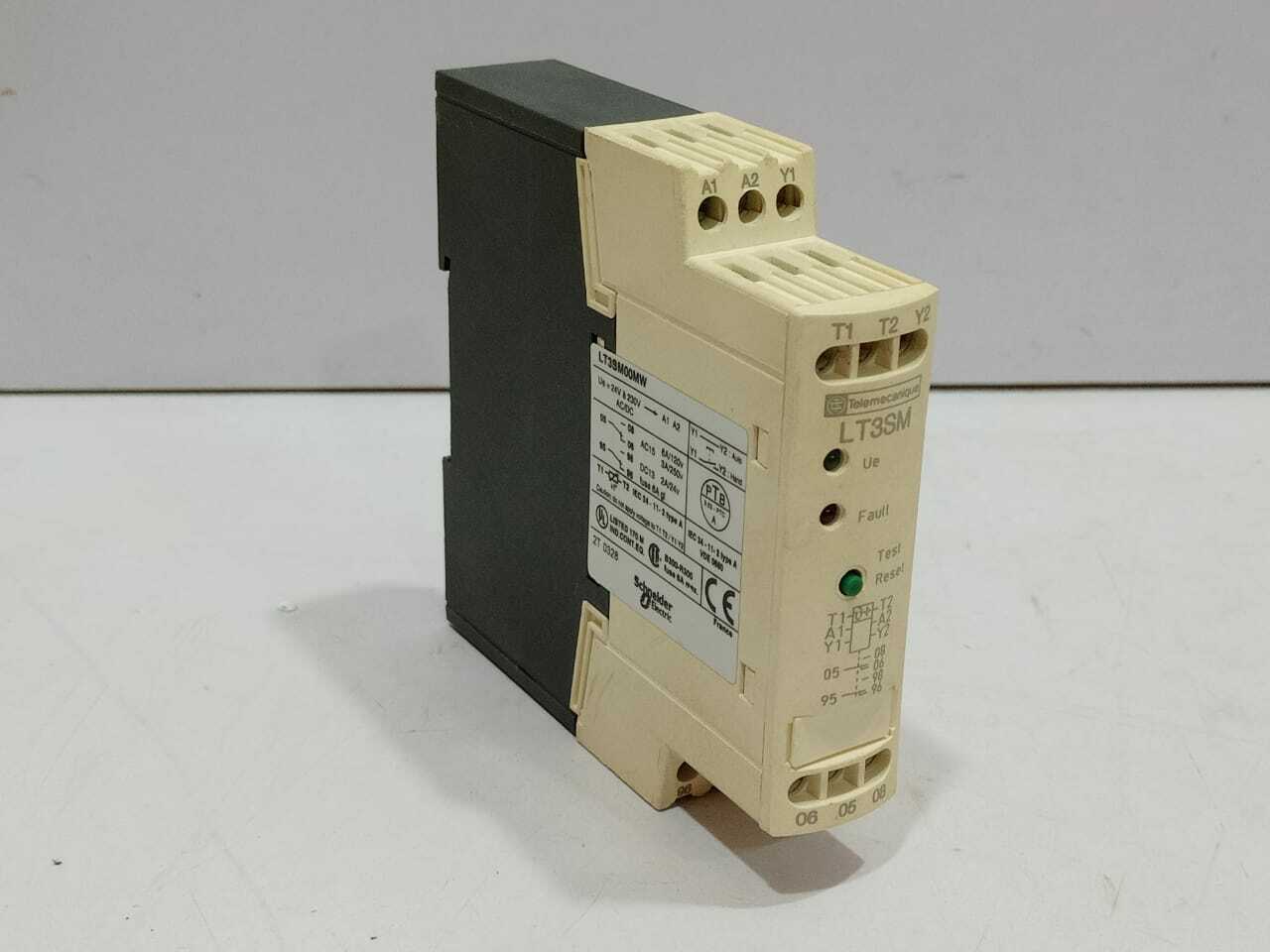 Telemecanique LT3SM00MW Thermistor Protection Relay Square D 24A 240V AC/DC LT3S